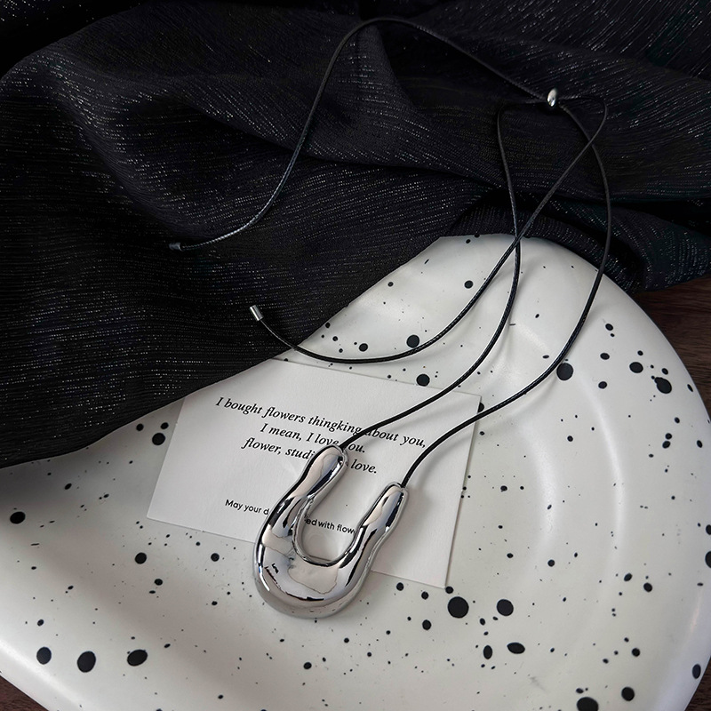 Довге Намисто Підкова U-подібної форми