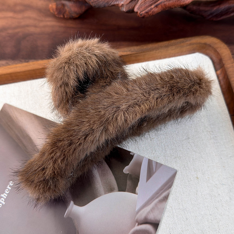 Pluszowy Spinacz do Włosów w Odcieniach Karmelu