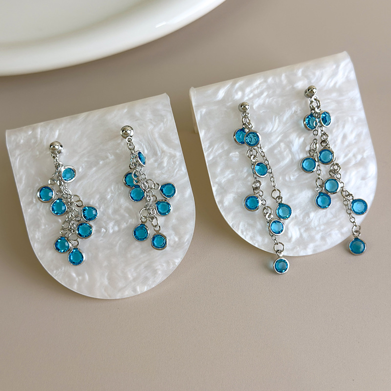 반짝이는 포도 클러스터 술 귀걸이