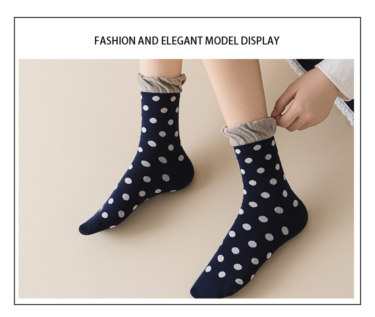 Meias Mid-Calf Sem Costura