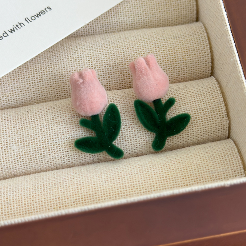 Tulip Earrings