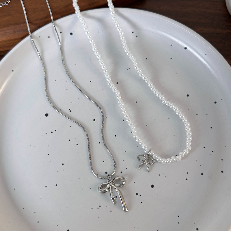 Imitation Pearl Bow Necklace Set