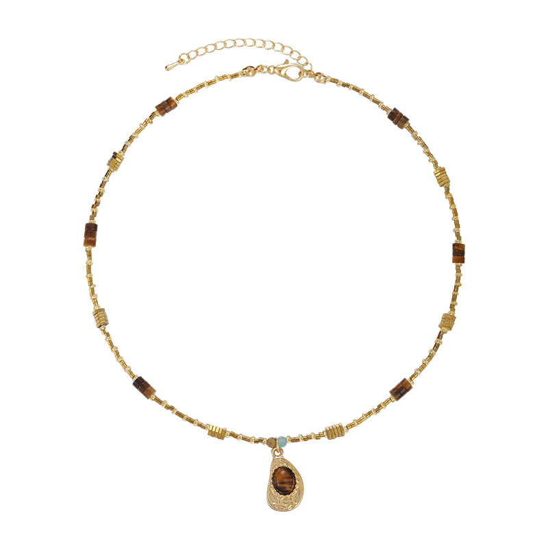 قلادة عين النمر