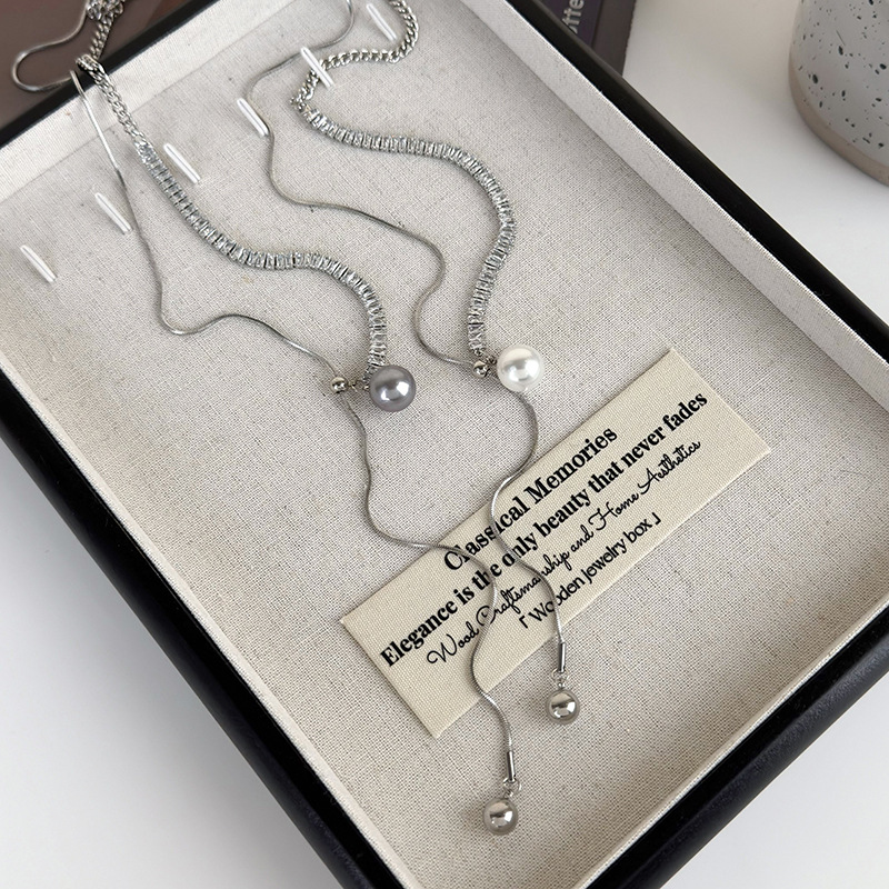 Náhrdelník s Perlami a Krystaly