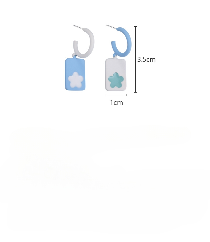 أقراط زهرية