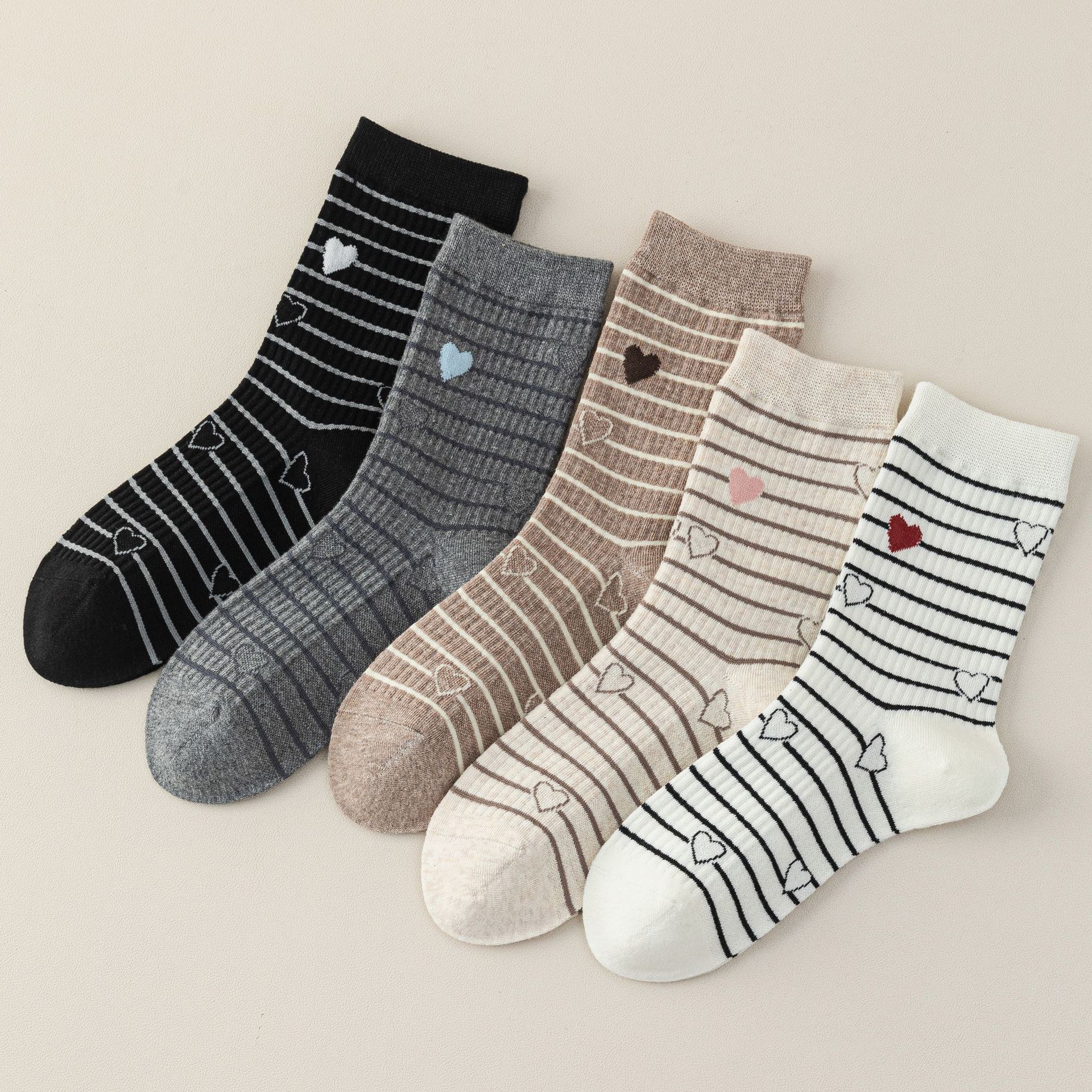 Meias de Corações Listrados para Mulheres