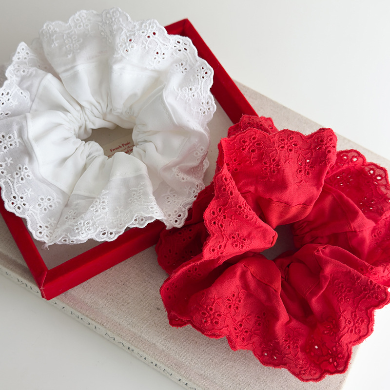 オーバーサイズレーススクランチ