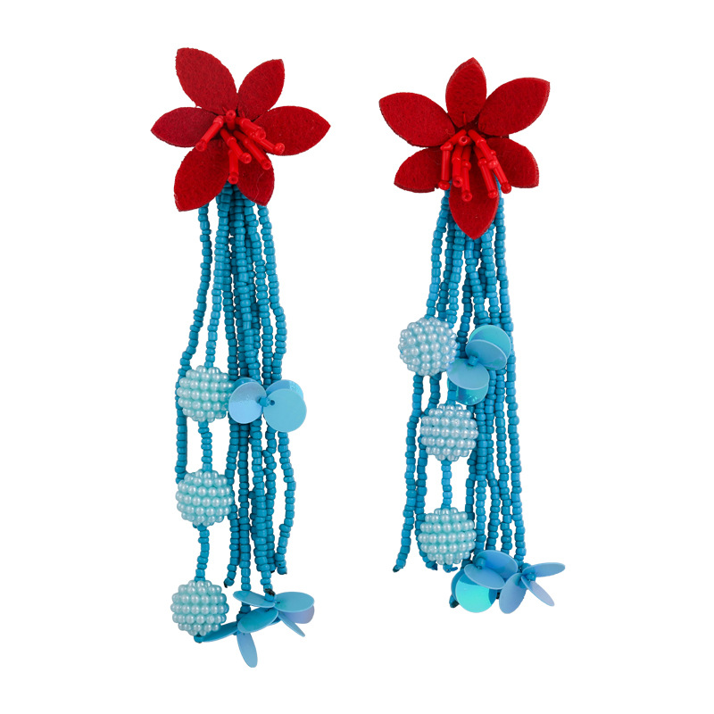 أقراط طويلة بخرز أزرق وزهرة حمراء