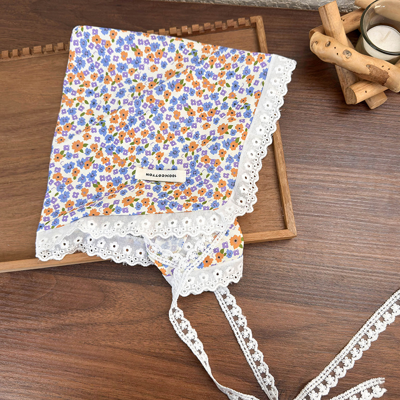 Eșarfă Triunghiulară