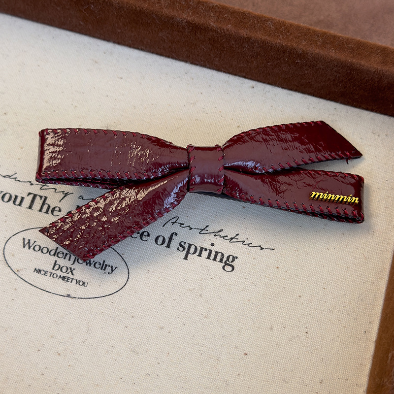 Kožená Spona do Vlasů Kachní Zobák s Mašlí