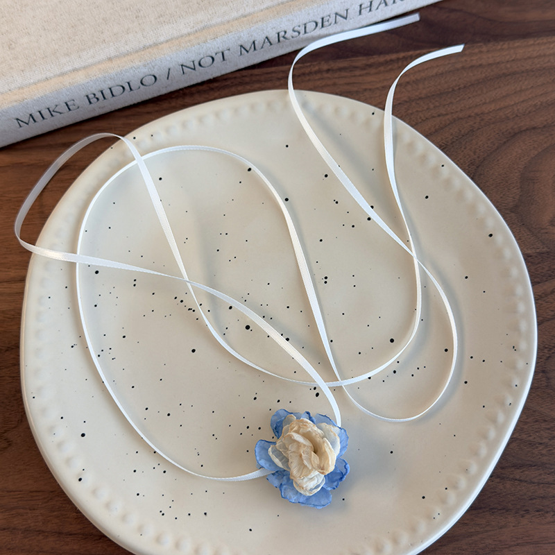 Квітковий кокер зі шнурком