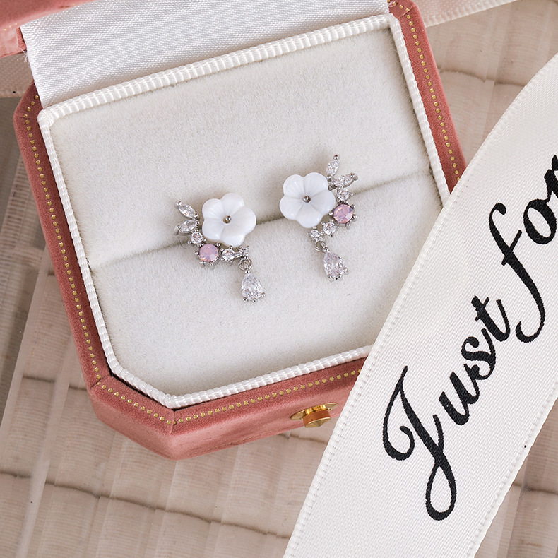 지르코니아 플라워 이어 스터드