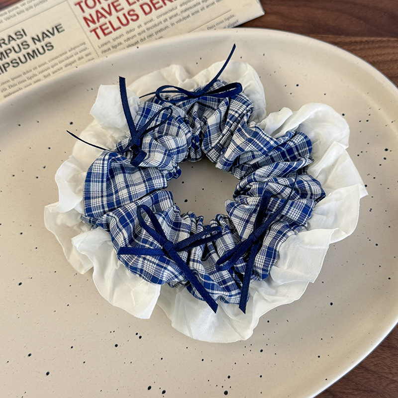 Scrunchie Pita Rendah Kotak-Kotak Biru
