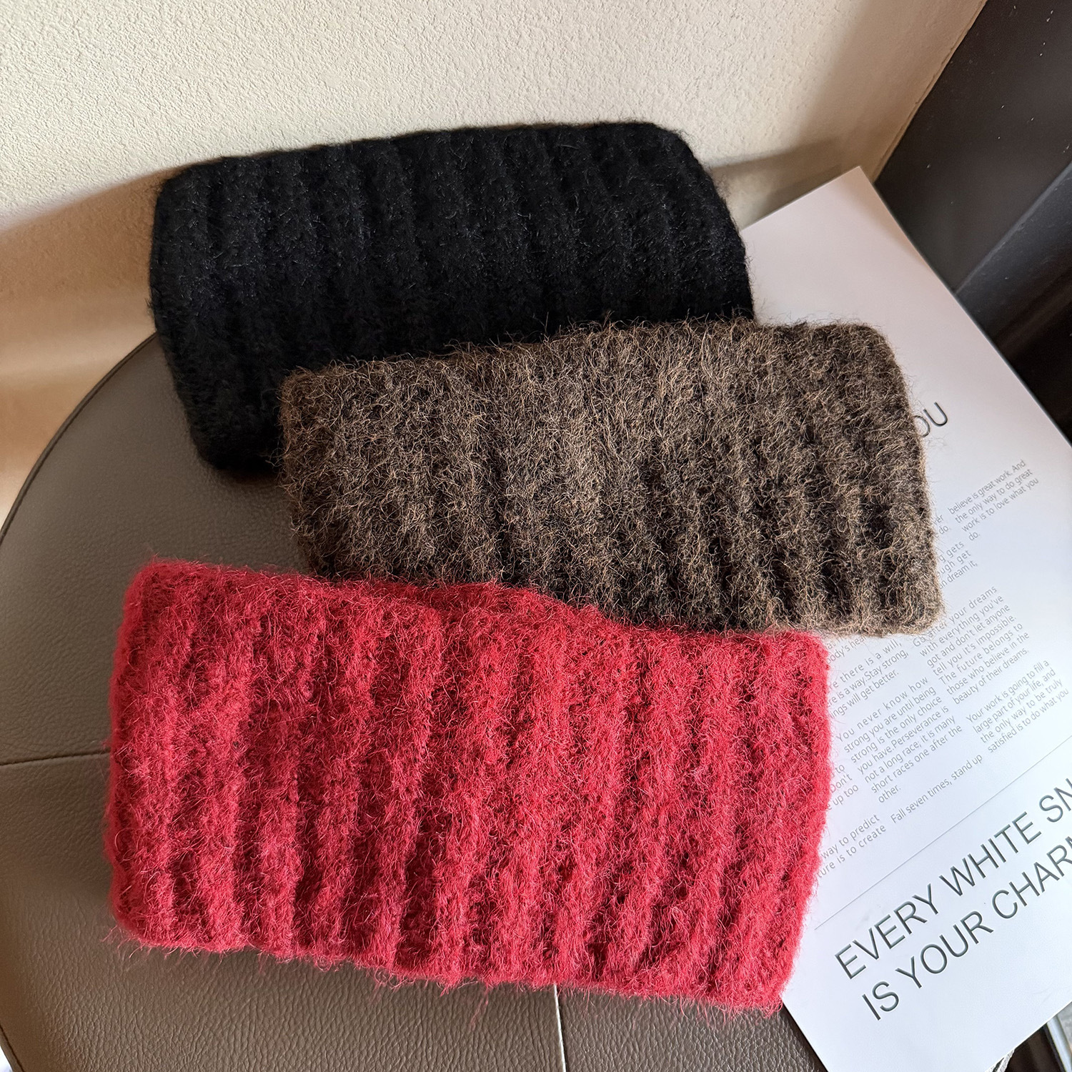 Pletená Čelenka ze Směsi Vlny