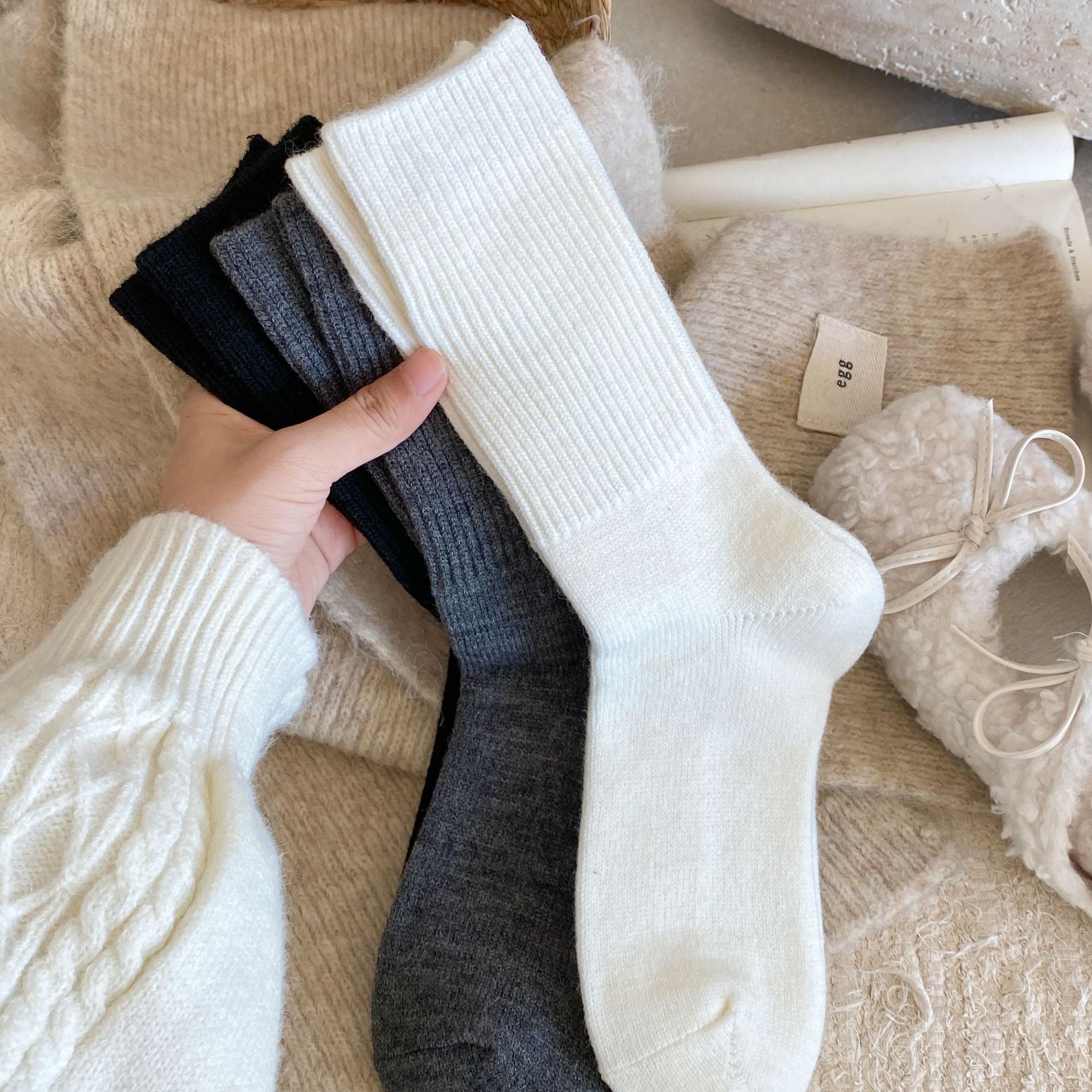 Vlněné pruhované ponožky