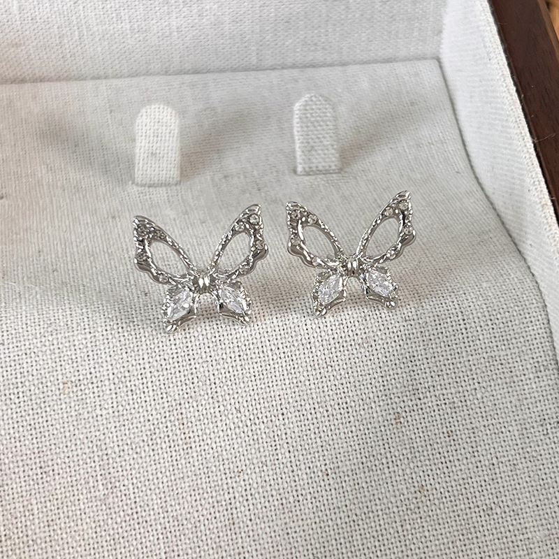 지르코니움 나비 귀걸이