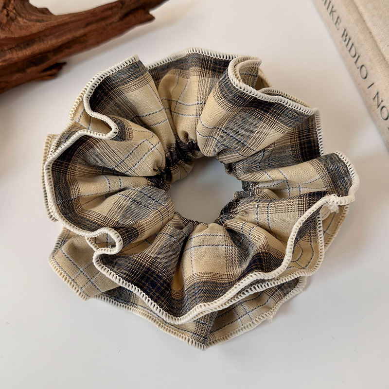 سكرونش مزدوج الطبقة منقوش مع دانتيل