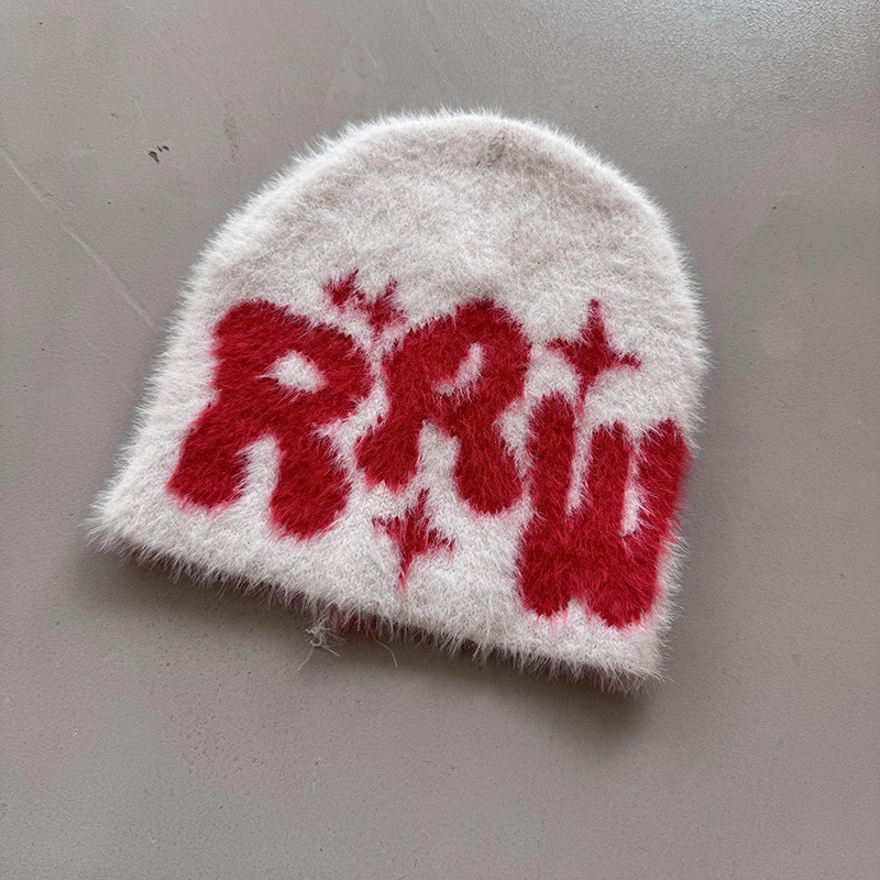 Gorro de Pele Falsa de Visom com Letras