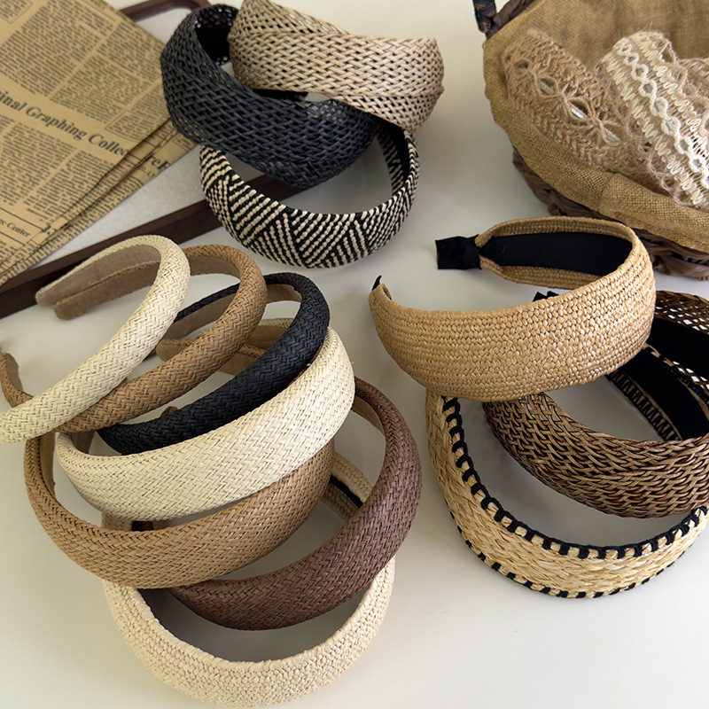 Diadema de Paja de Ala Ancha