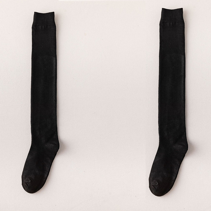 Meias Femininas de Cano Médio e Cano Alto