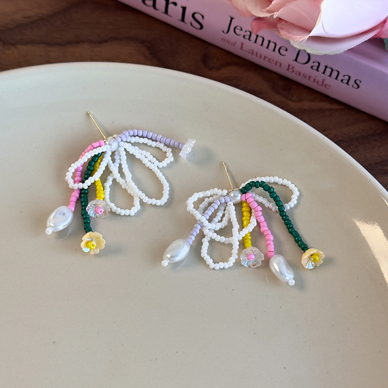 Orecchini a Fiocco e Nappe con Perline