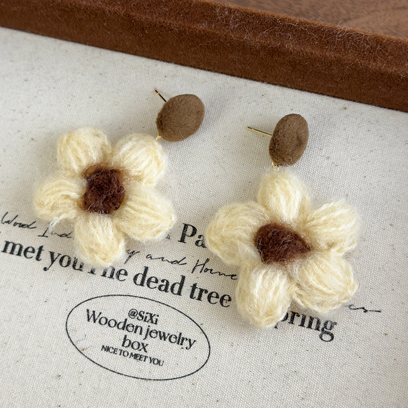 플러피 플라워 이어링