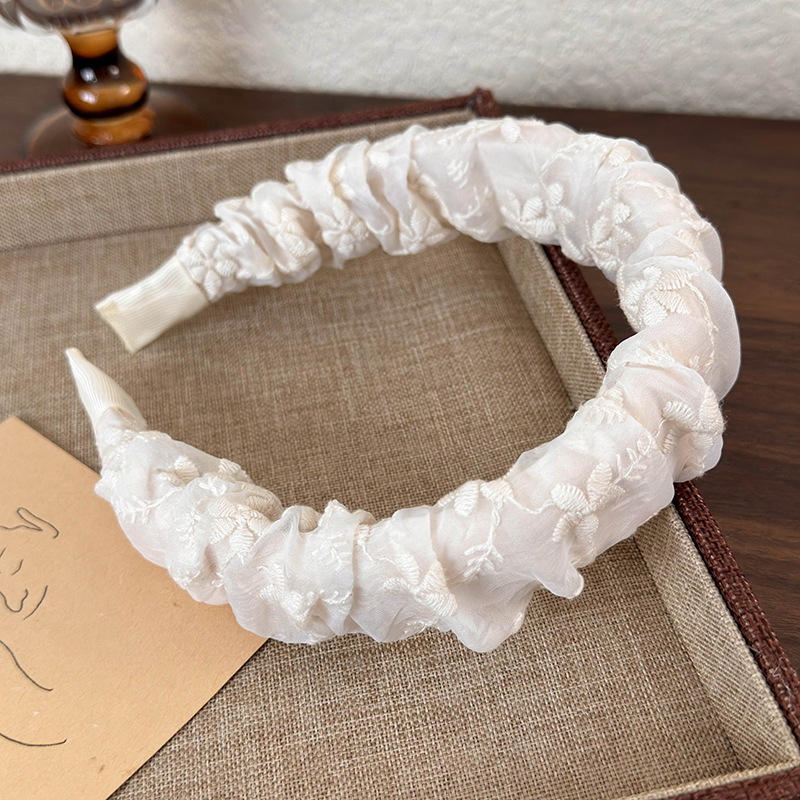 Faixa de Cabelo com Renda Francesa Bordada e Babados