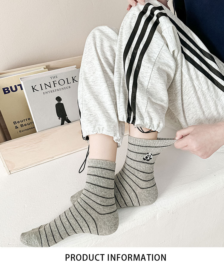 Meias Mid-Calf Femininas Bordadas com Listras e Desenhos Animados