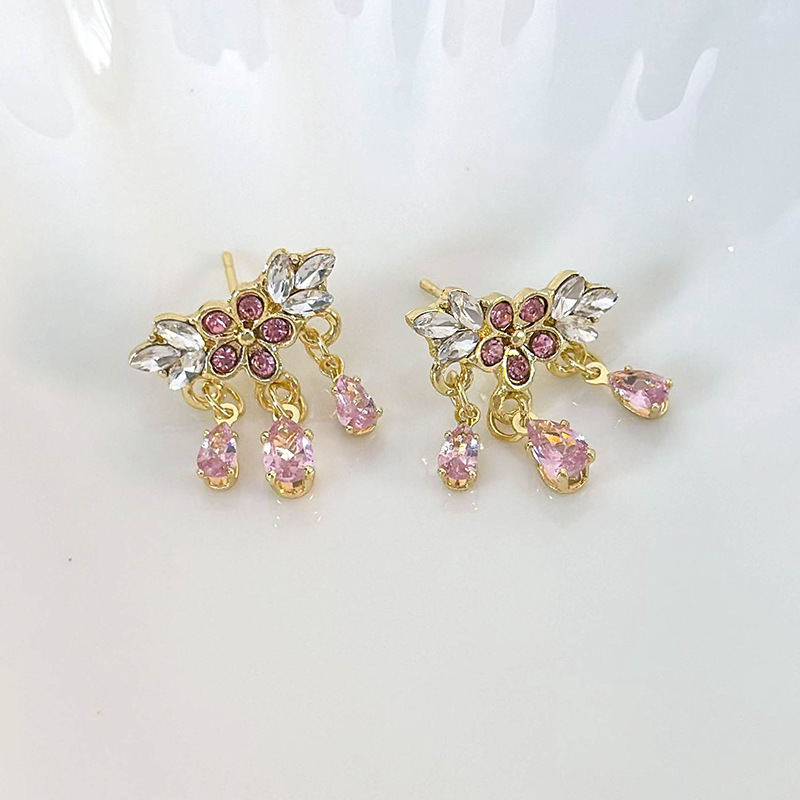 أقراط كريستال زهرة الفاوانيا الوردي