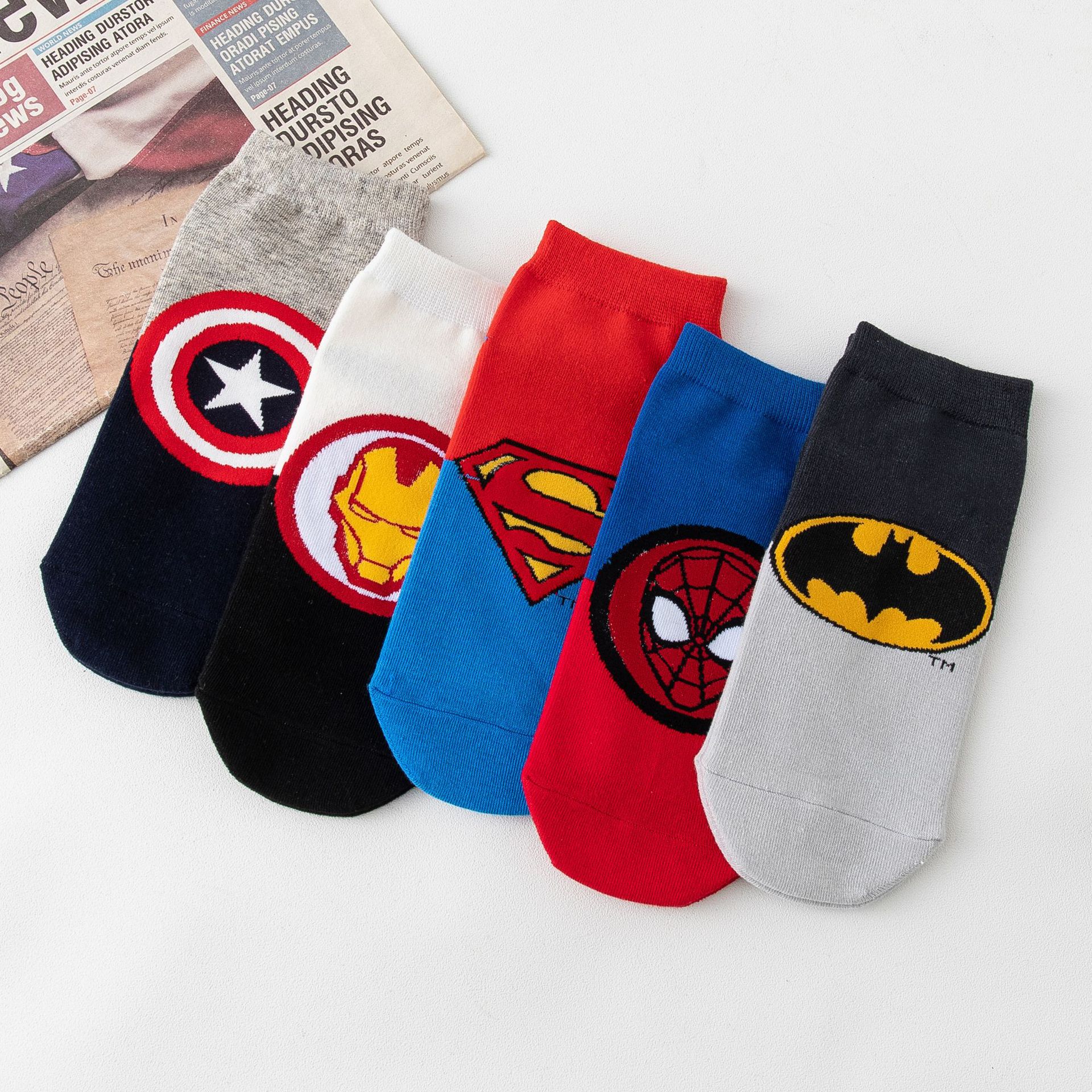 ถุงเท้าไม่โผล่อนิเมะ