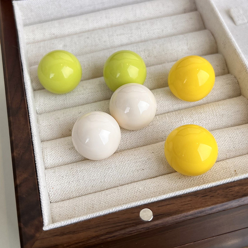 원형 레진 스터드 이어링