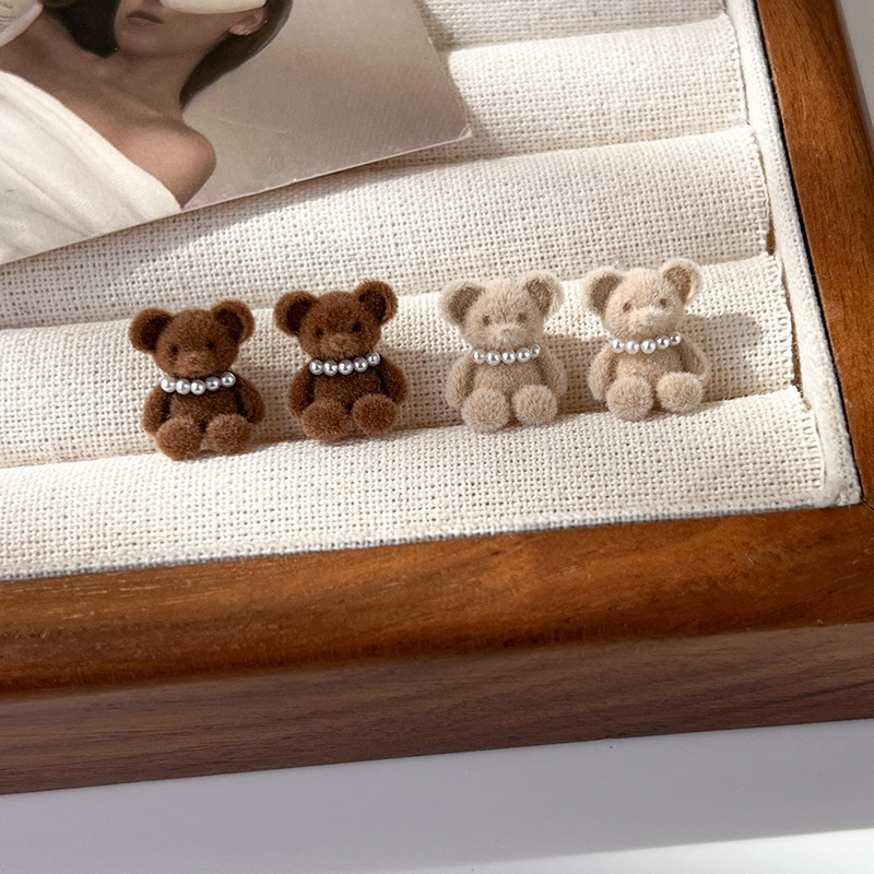 Flockované Medvědí Náušnice s Perlami