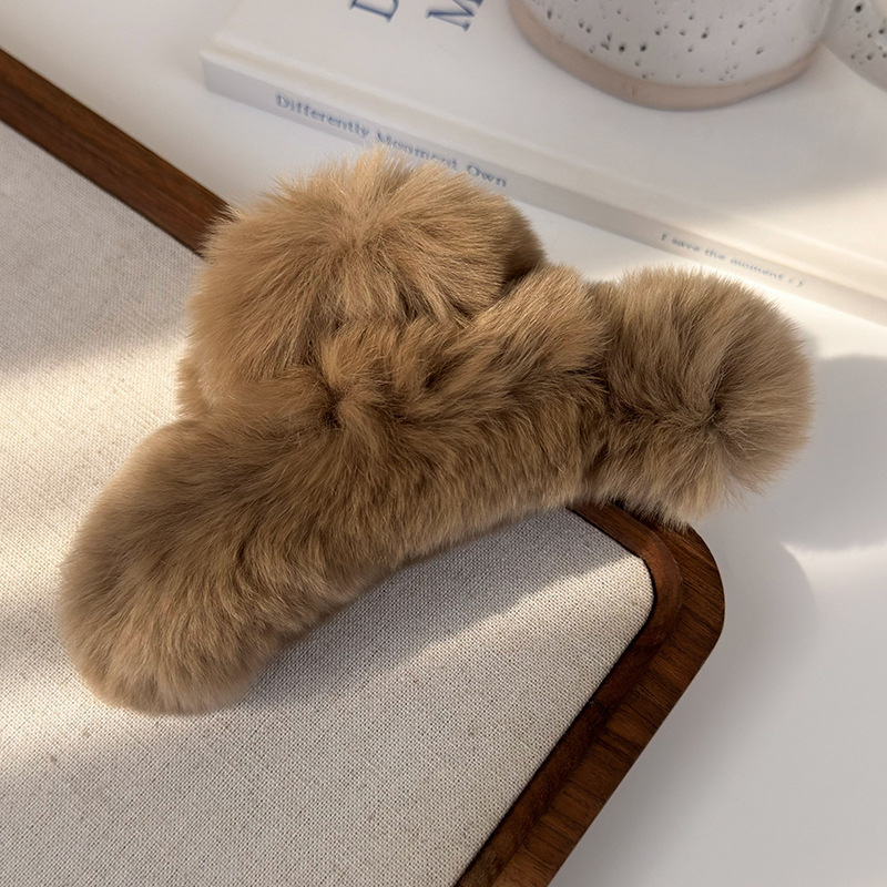 Agrafă pentru Păr din Blană de Iepure Angora