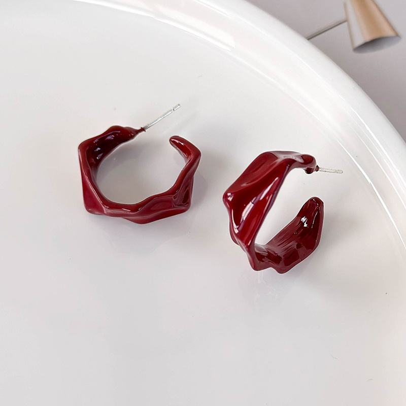 버건디 주름 후프 귀걸이