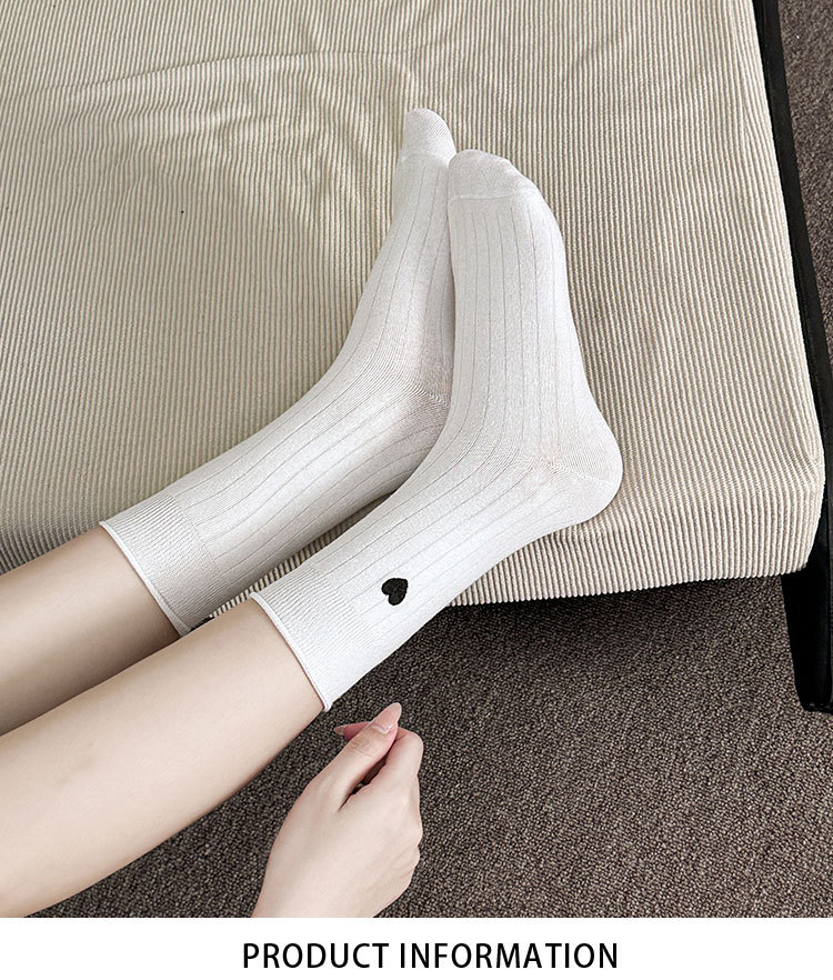 Meias de Coração Bordado