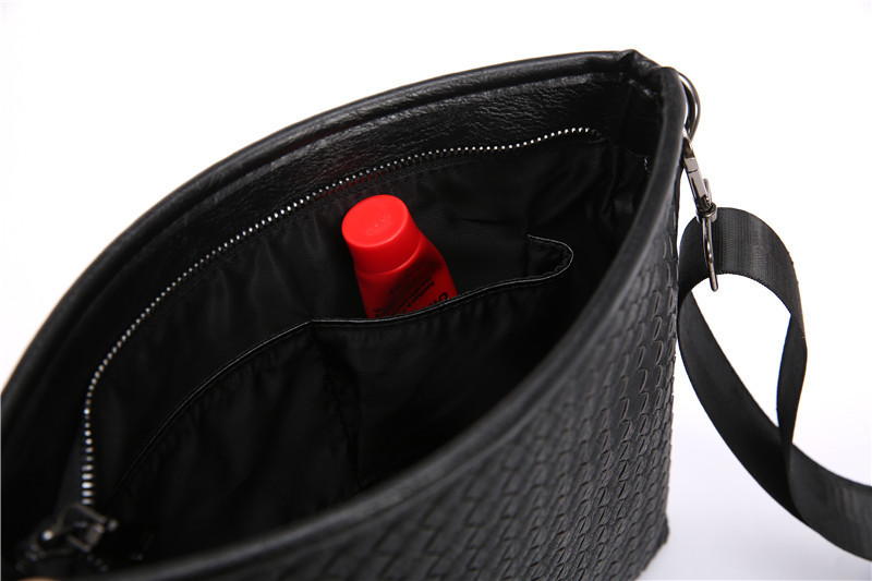 남성 핸드웨븐 크로스바디 백