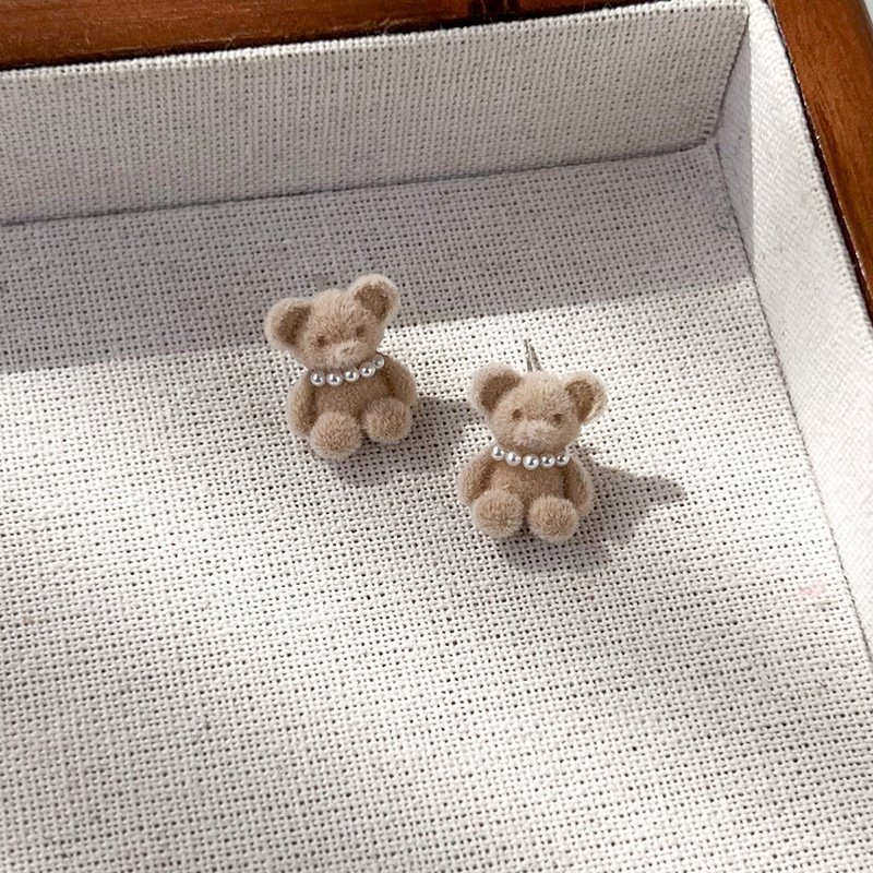 Flockované Medvědí Náušnice s Perlami