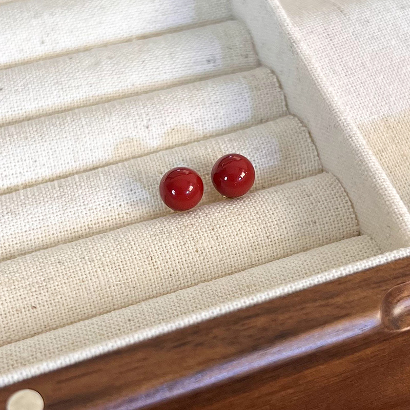 버건디 레진 볼 귀걸이