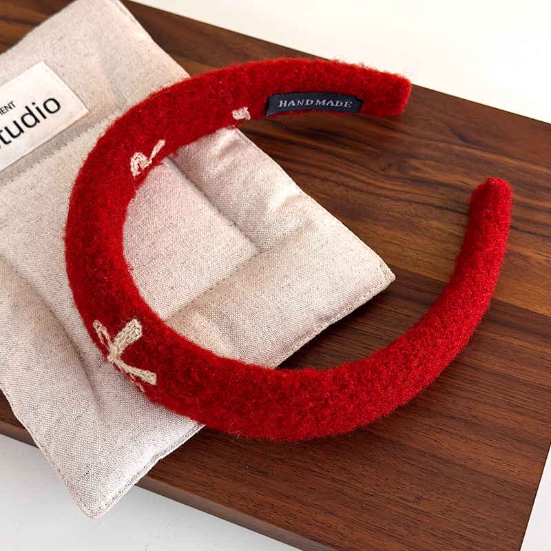 Cinta para el Cabello con Lazo Bordado