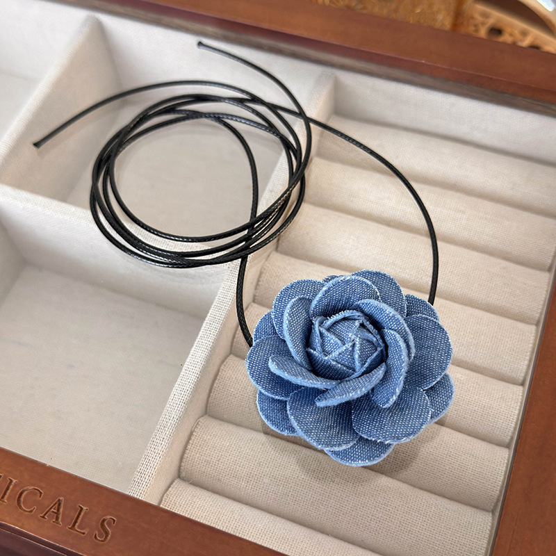 Bloemen Choker Ketting