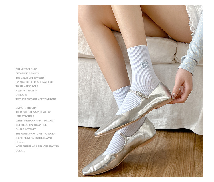 Meias Scrunch com Bordado de Letras