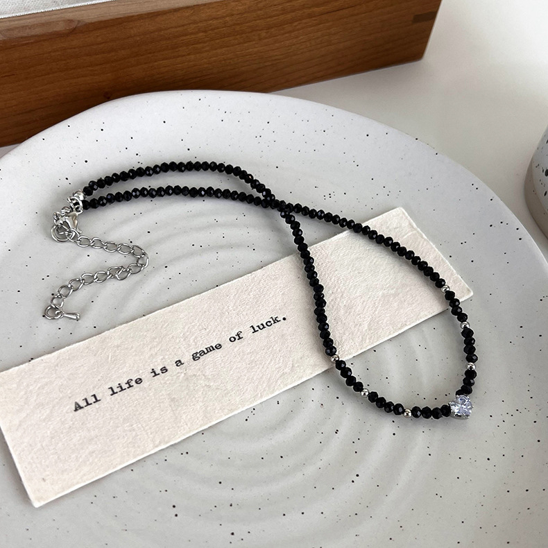 Геометричне Намисто з Серцем