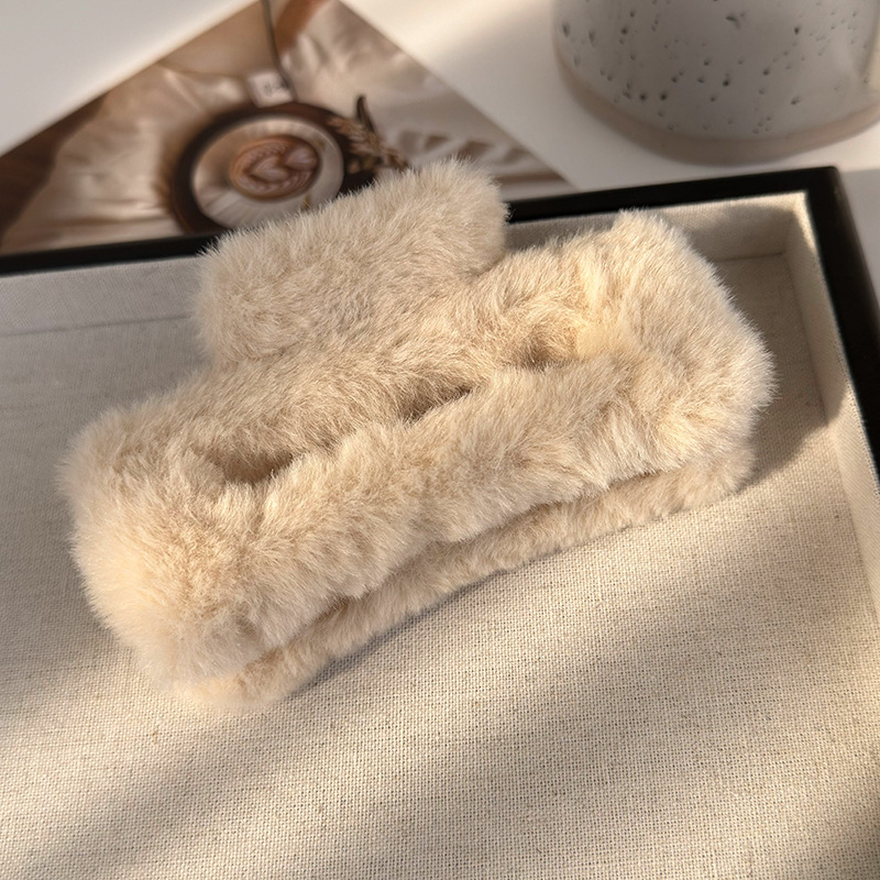 Agrafă pentru Păr din Pluș