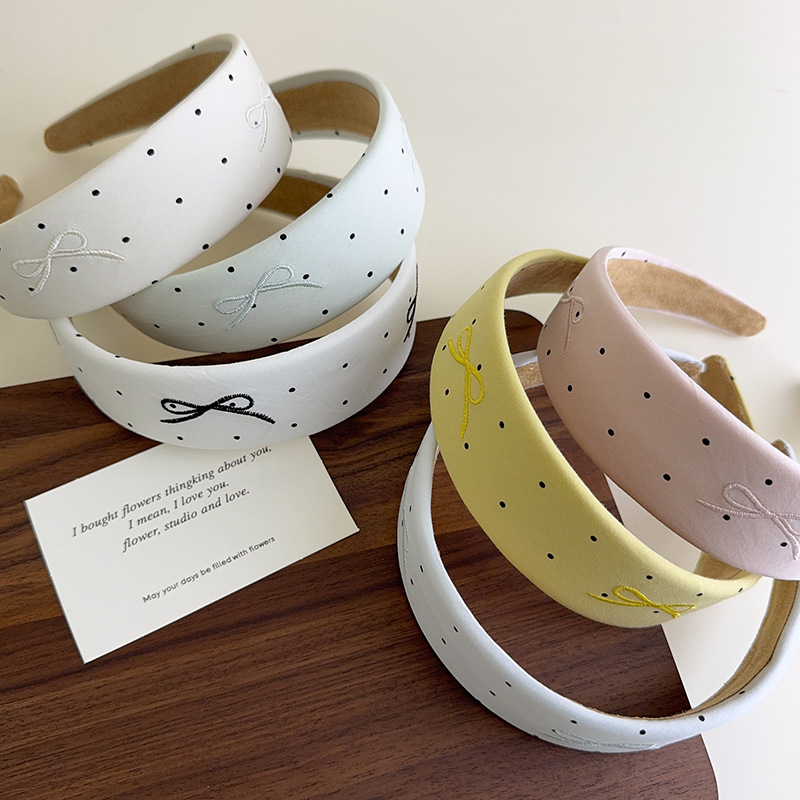 Diadema con Lazo Bordado