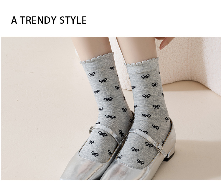 Meias Mid-Calf Sem Costura com Laço de Renda