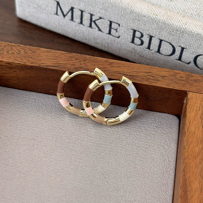 ต่างหูวงกลมเคลือบสีหยดเอ็นามีลวินเทจ