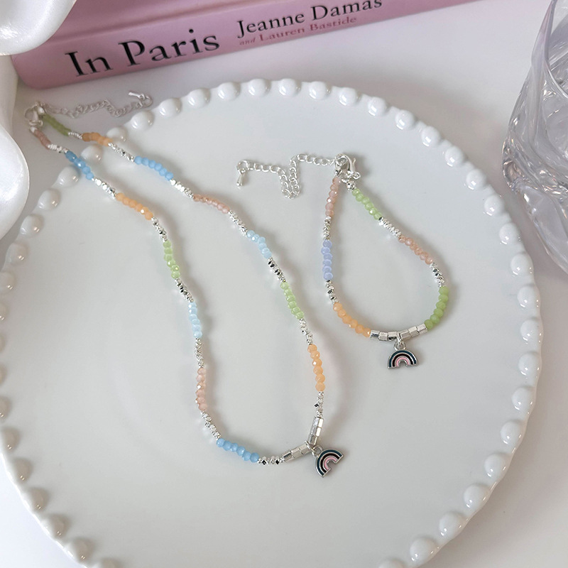 Regenbogen Perlen Choker mit Geometrischem Anhänger