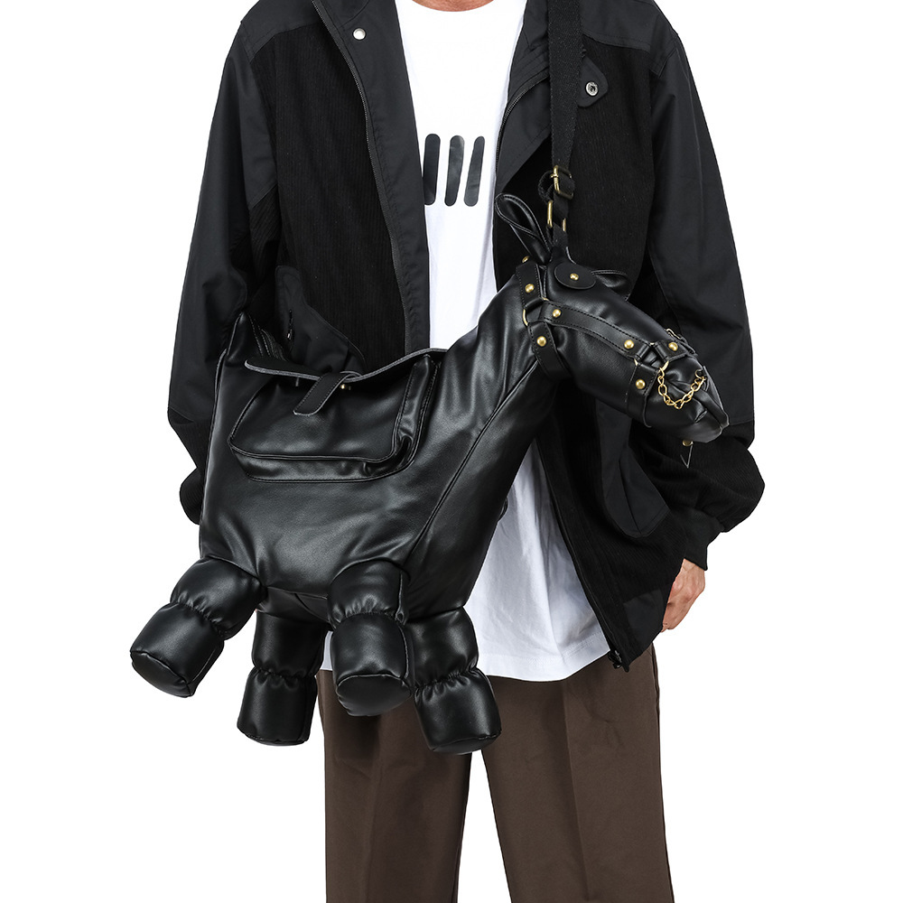 Borsa a tracolla e zaino per uomo