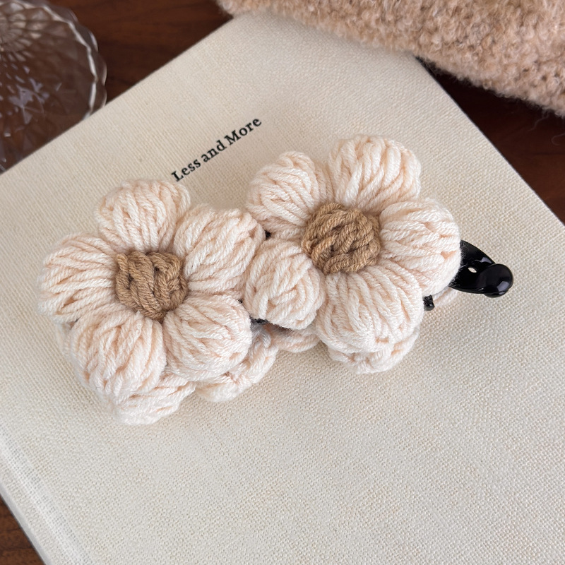 Agrafă de Păr Banana din Fire Vintage cu Flori