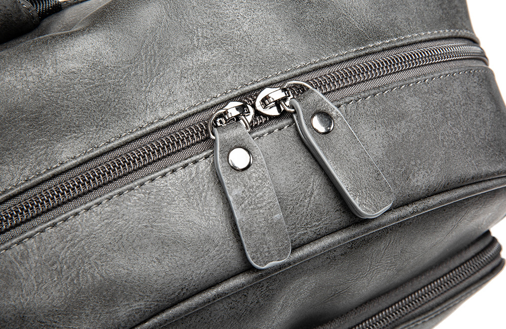 미니멀리스트 스트리트 스타일 백팩